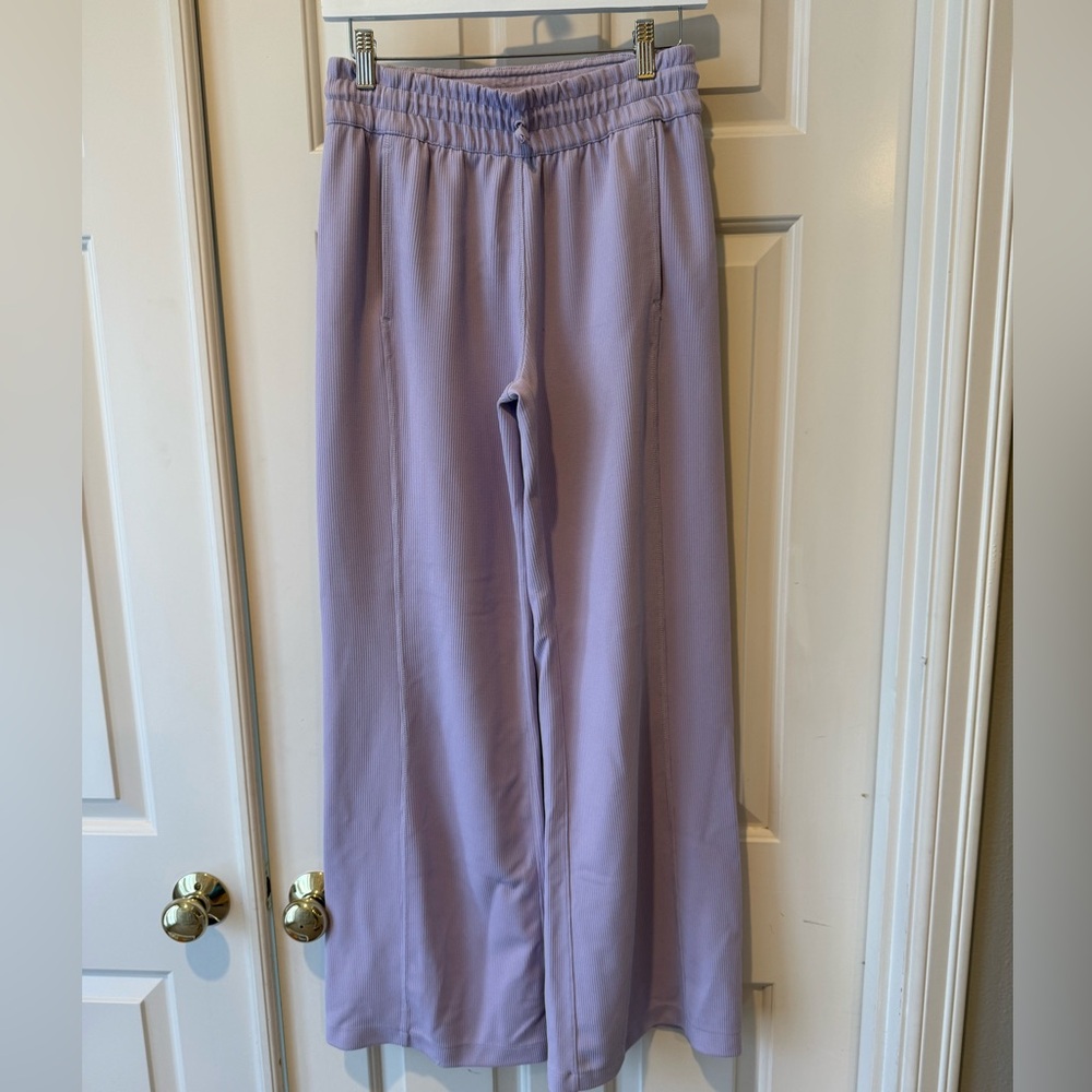Lululemon Lilac Softstreme mid rise pant